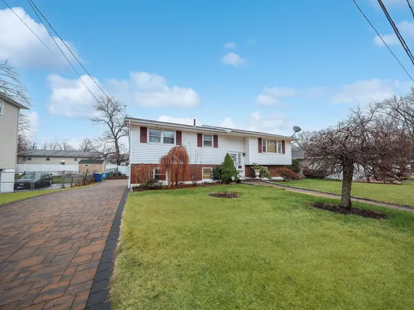 18 Tedesco Drive, Waterbury, CT 06708