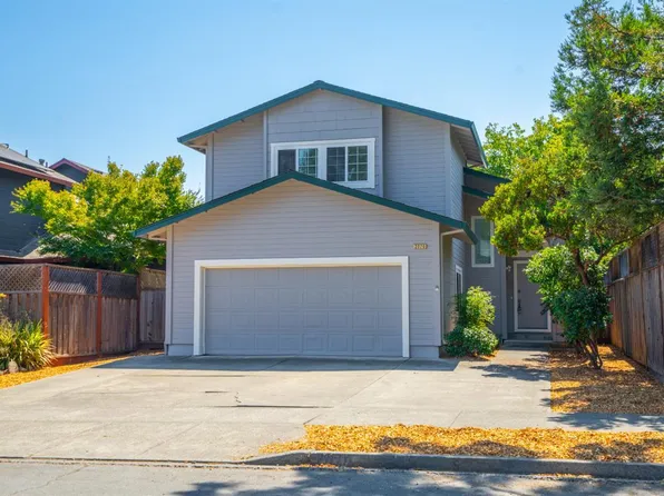 2070 Pinercrest Drive, Santa Rosa, CA 95403