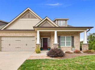 102 Overlook Trl, Clemmons, NC 27012