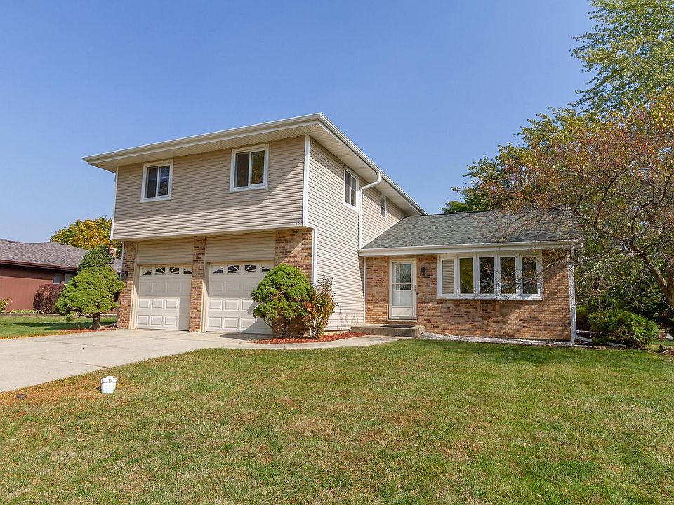 1st image of 133 S Knollwood Dr