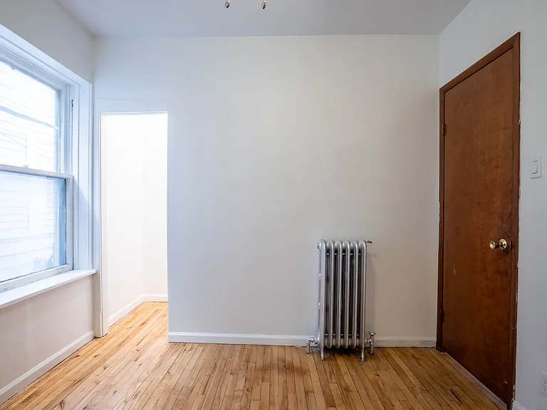 4904 W School St #1 — Photo 11