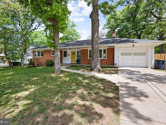 3rd image of 13218 Lenfant Dr