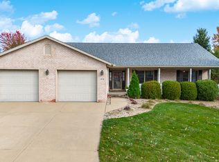 1410 Donegal Dr, Normal, IL 61761