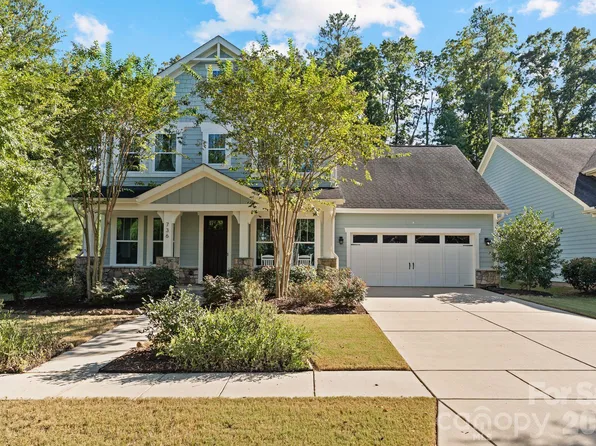 736 Yellow Jessamine Dr, Clover, SC 29710