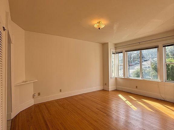 3rd image of 1108 18th St #3