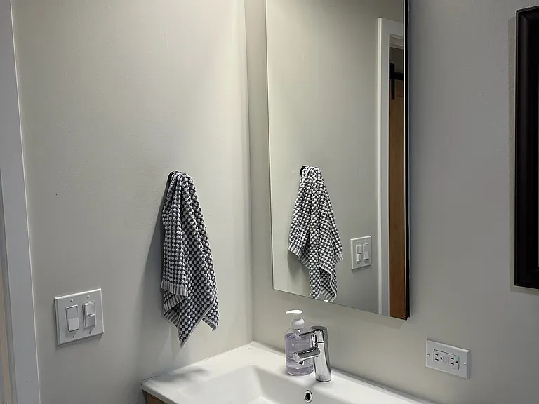3323 N Paulina St #4B — Photo 12