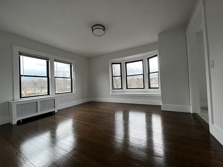 12 Eaton Ct #2 — Photo 6