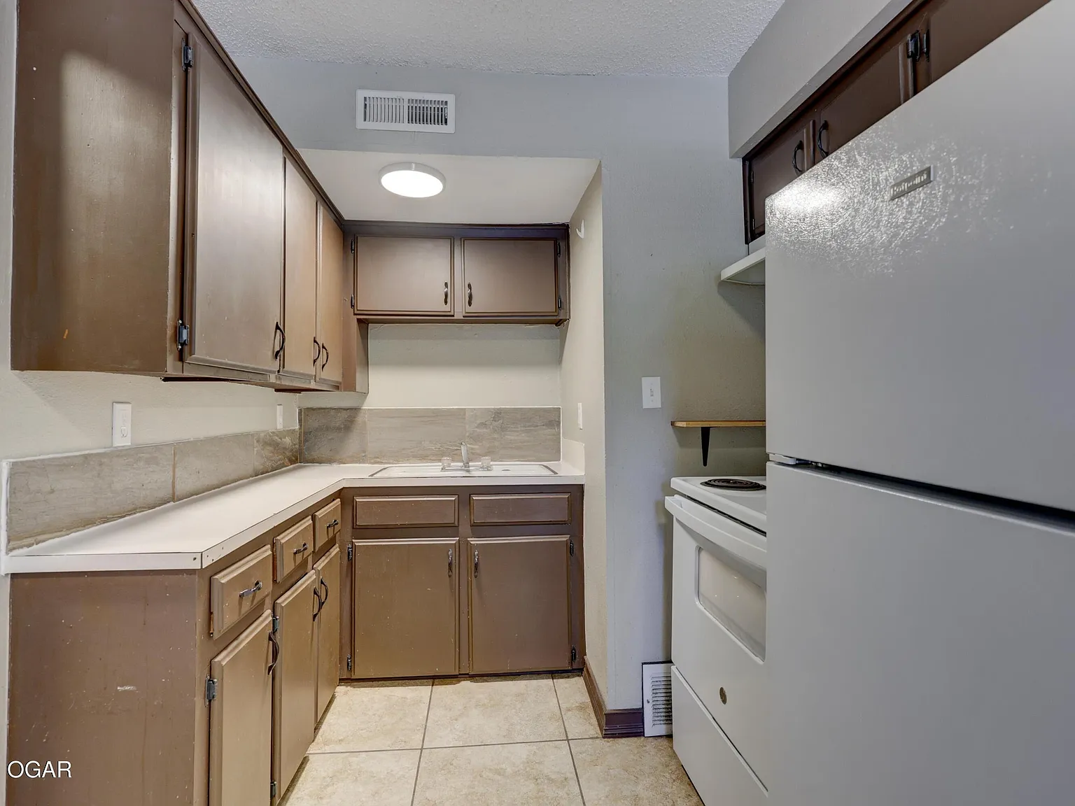 2 bed, 1.5 bath, 980 sqft, $895 — Photo 4