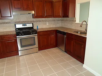 Sold by Manhattan Network Inc.