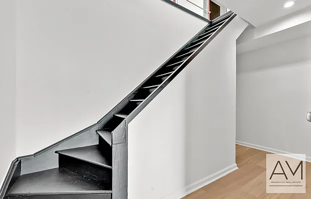 Sold by AM Residential | media 16