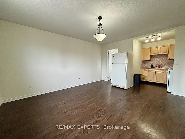 5 Ferndale Dr N #2 — Photo 18