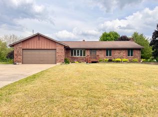 758 Marine Dr, Dixon, IL 61021