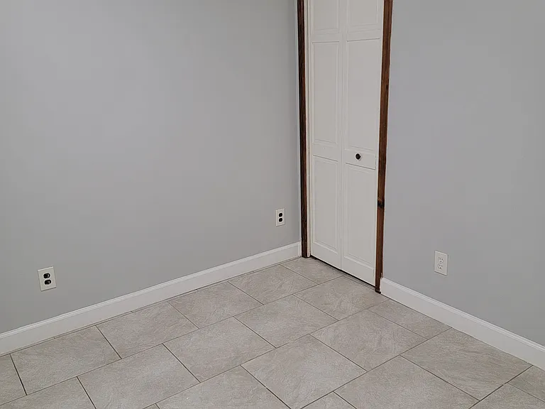 8025 Lansdale Rd — Photo 32