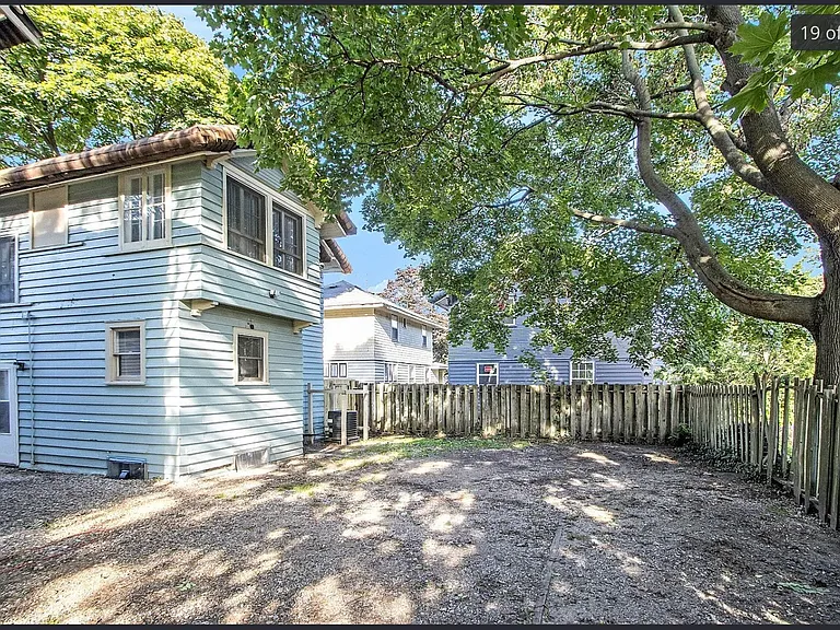 Burnham Dr — Photo 9