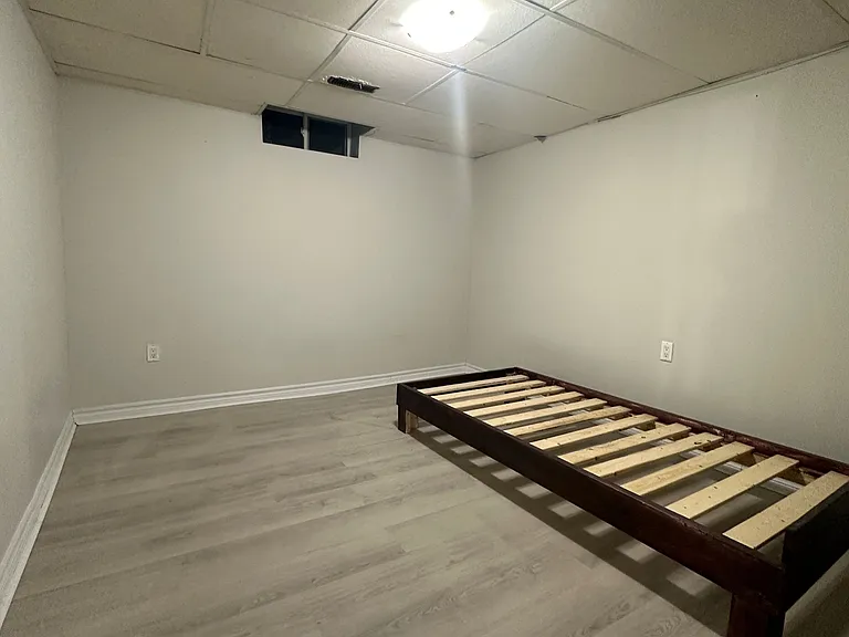23 Gemshaw Cres #BASEMENT — Photo 8