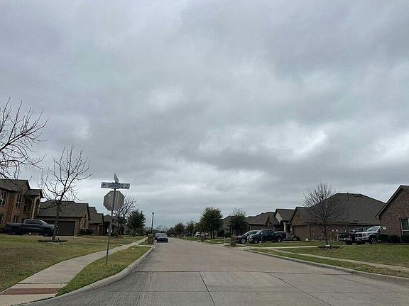 4th image of 1123 Crest Ridge Dr