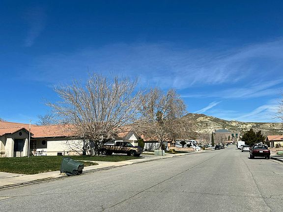 4th image of 3244 Voyager St