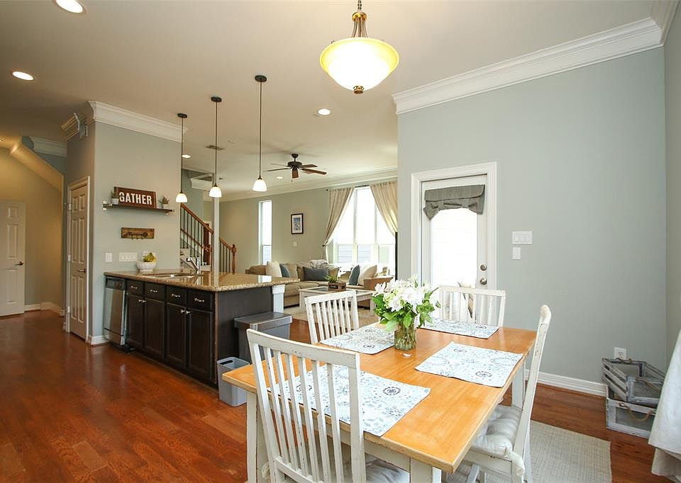 Thoughtfully laid lout floorplan with designer paint colors