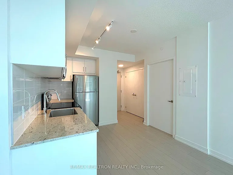 4010 Eglinton Ave W #1305 — Photo 7