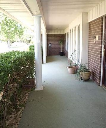 3rd image of 7611 NW Stonegate Dr