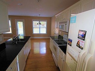 123 Palm Cottage Dr, Hampstead, NC 28443