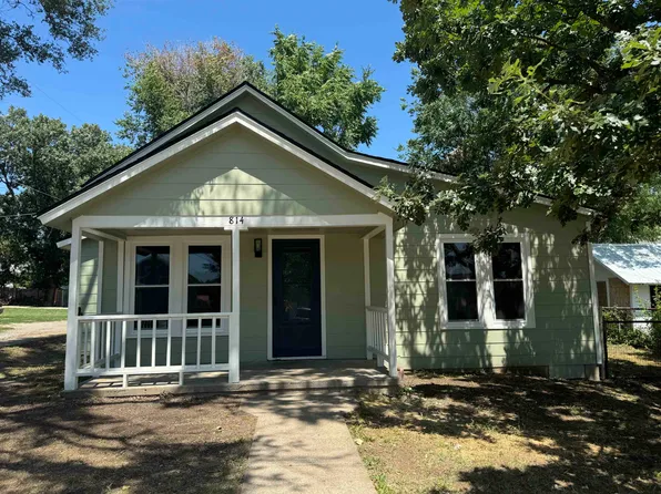 814 W Cave Springs Ave, El Dorado, KS 67042