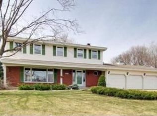 9616 Oxborough Rd, Bloomington, MN 55437