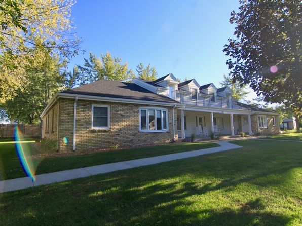 853 Thackeray Trl APT 4