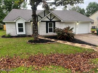 696 Apuwai Pl, Diamondhead, MS 39525