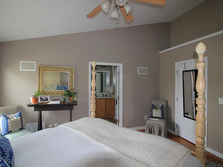 317 Kinellan Ln — Photo 22