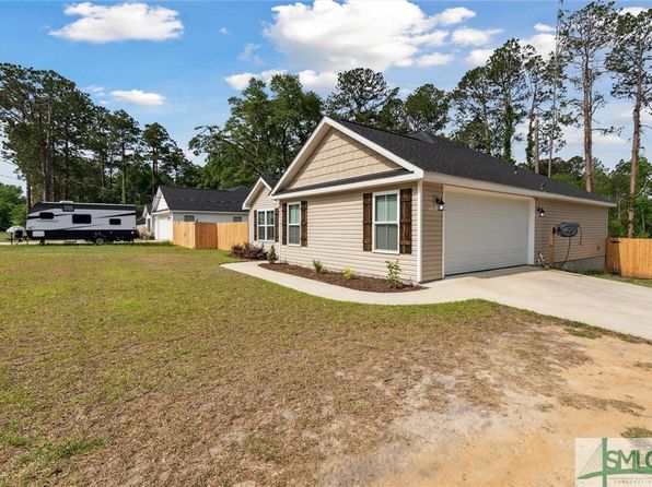607 N Main St, Statesboro, GA 30458