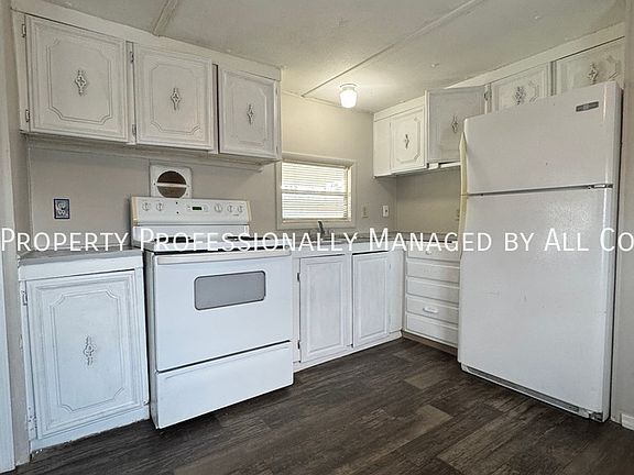 5th image of 2735 W 10th St #1