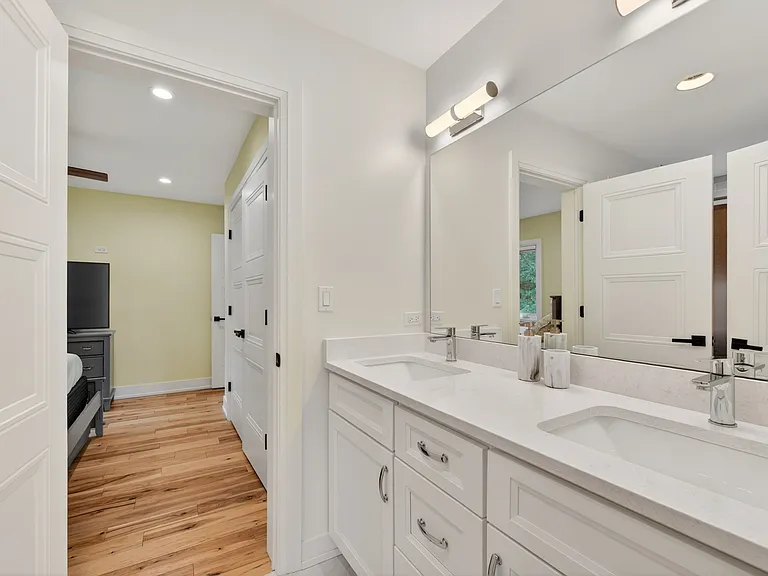 13 Eton Ct — Photo 15