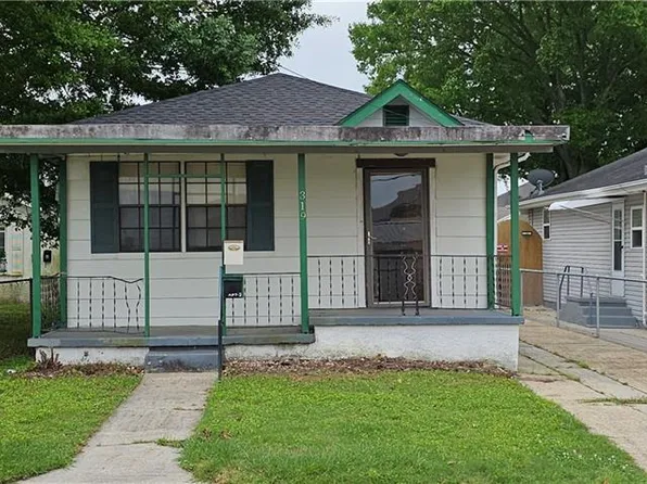 319 5th St, Westwego, LA 70094