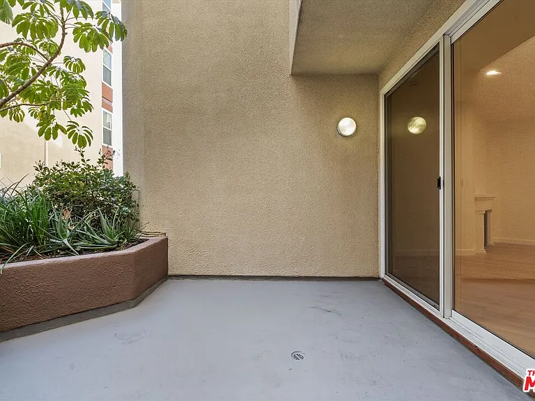 620 S Gramercy Pl #122 — Photo 20