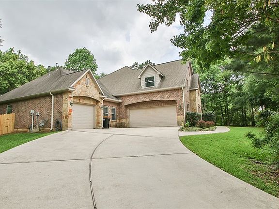2nd image of 209 Lakeside Hills Dr