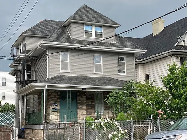 6910 14th Ave, Brooklyn, NY 11228