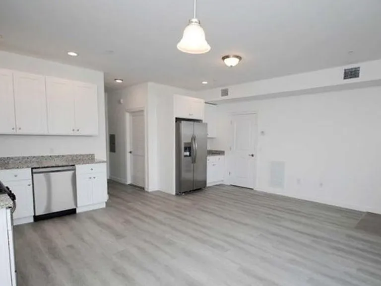 754 Paterson Ave #1 — Photo 3