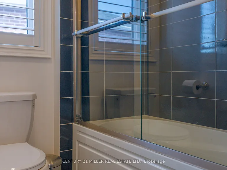 95 Goodwin Cres #UPPER — Photo 16