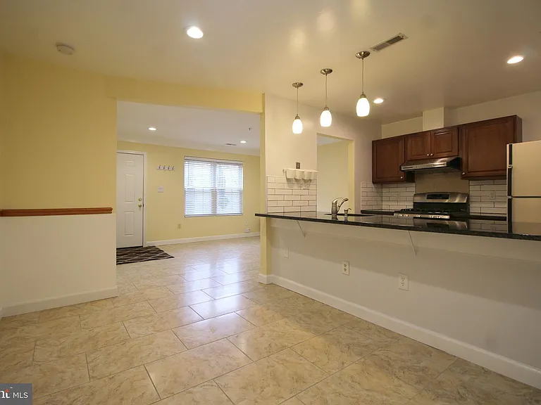 10148 Reprise Dr — Photo 10