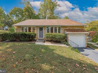 300 N Malin Rd, Broomall, PA 19008