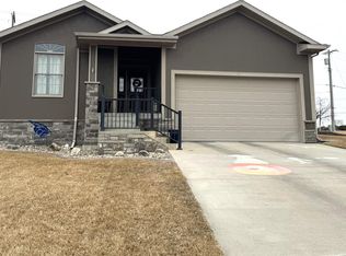 1214 Blue Stem Cir, Norfolk, NE 68701