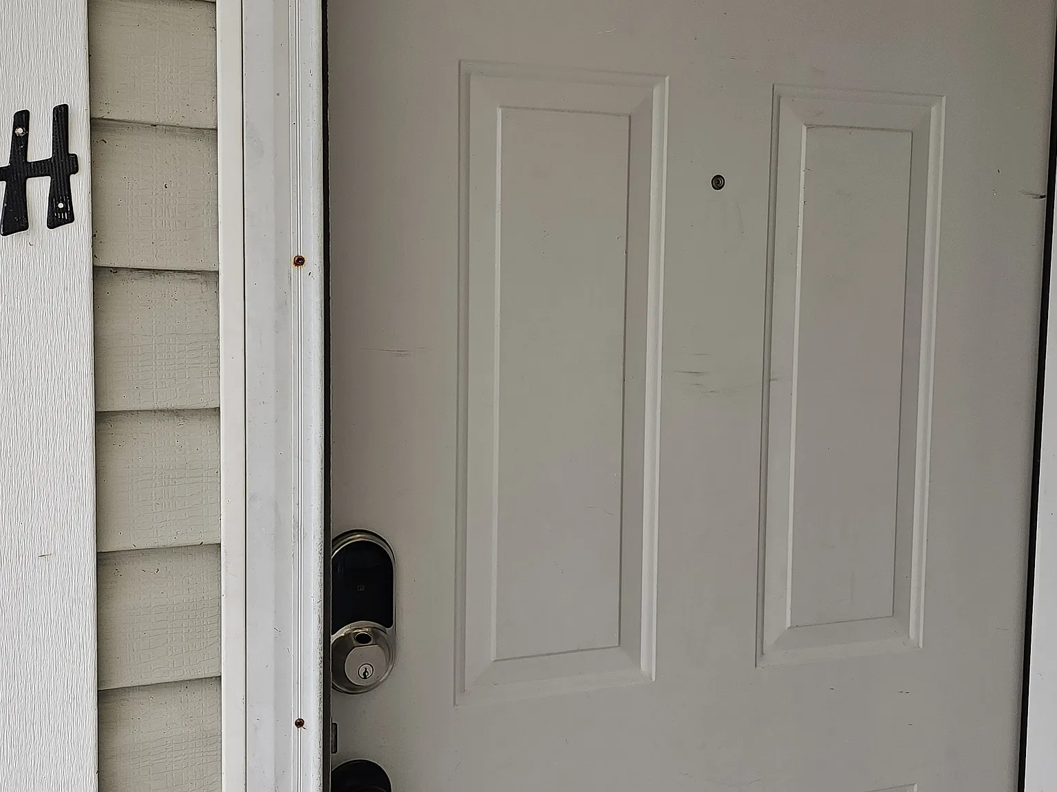 3 bed, 1300 sqft, $1,895 — Photo 4