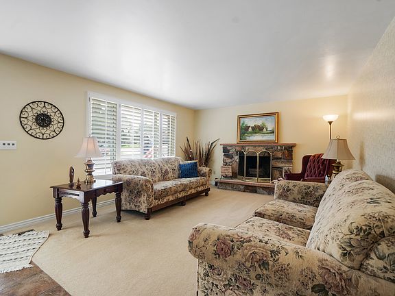4th image of 3118 W Bernina Dr