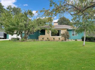 4006 Rownd St, Cedar Falls, IA 50613