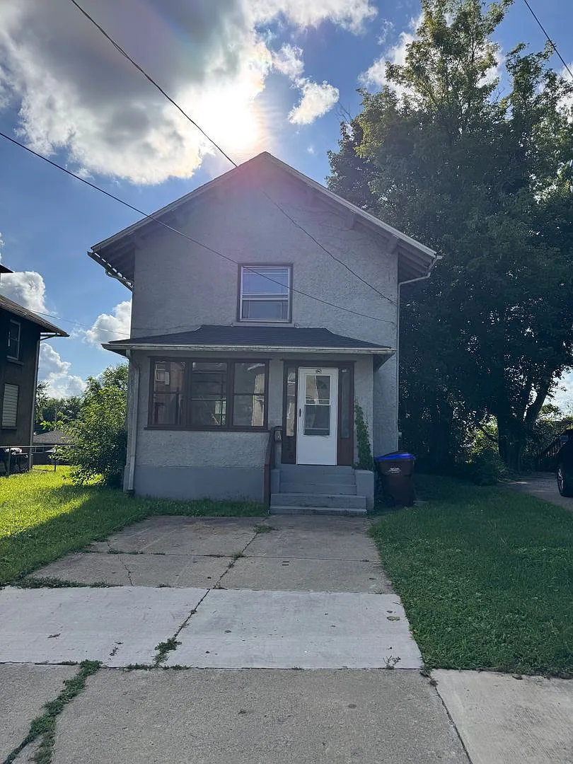 326 Shenango — Photo 1