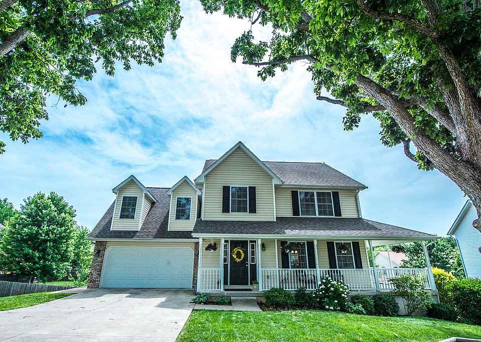1st image of 1411 W Adams Hill Cir
