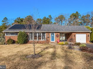 8 Lakevilla Dr, Voorhees, NJ 08043