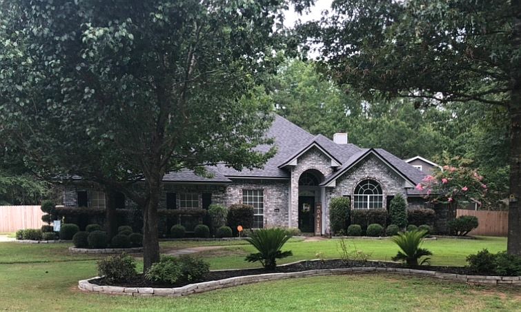 2nd image of 2819 Hillcrest Cir