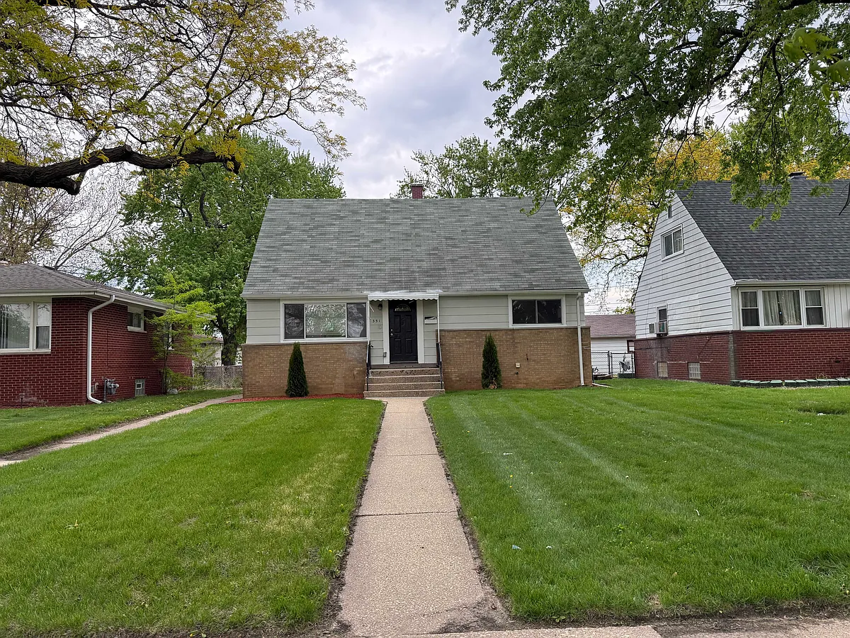 Building Photo - 351 Clyde Ave